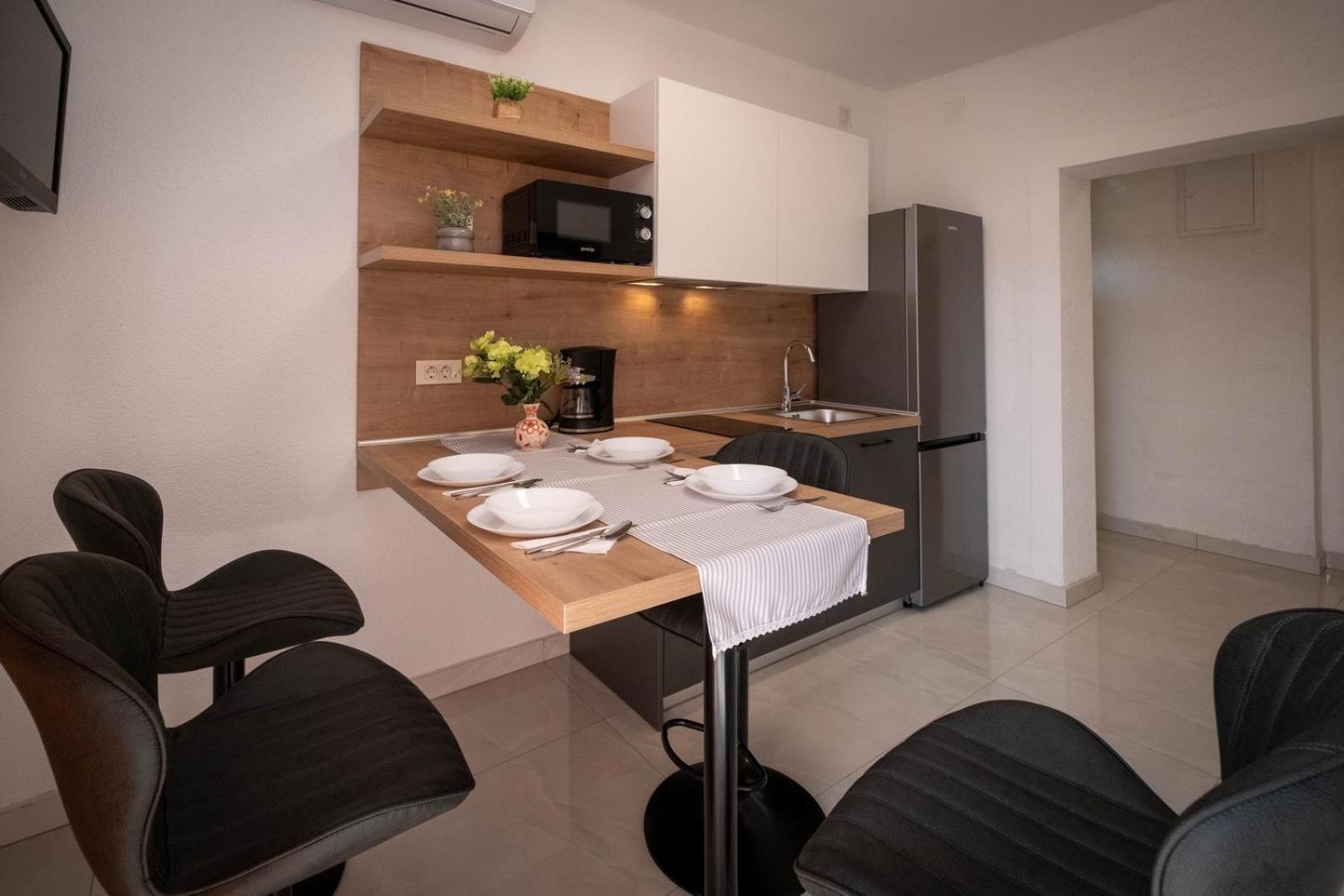 Apartments Serbecic Malinska Εξωτερικό φωτογραφία